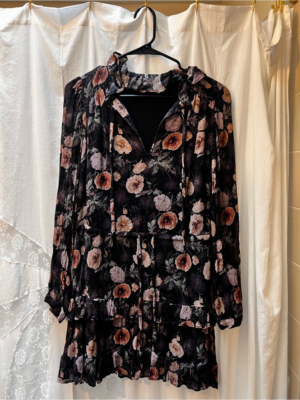 Floral Ruffle Tiered Long-Sleeve Mini Dress - Black/Pink